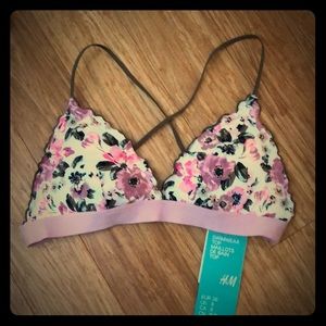 BNWT H&M feminine bikini toon US size 8